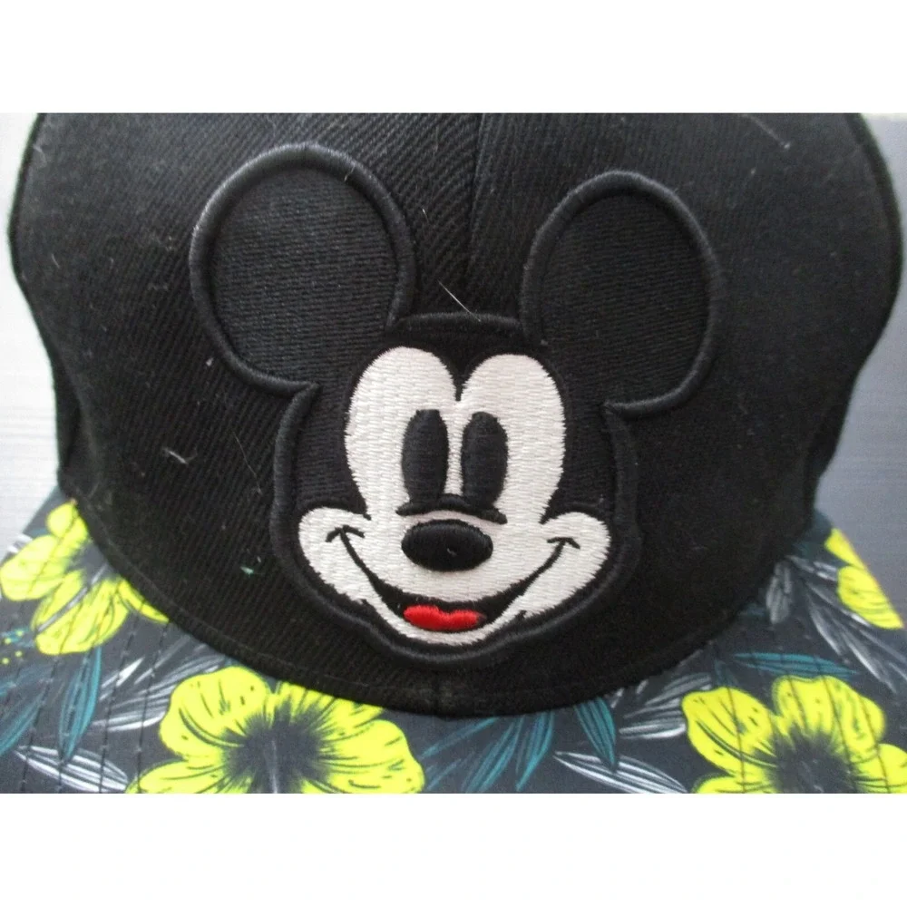 Disney Hat Cap Mens Black Snap Back Floral Hawaiian Mickey Mouse Logo Cartoon A2